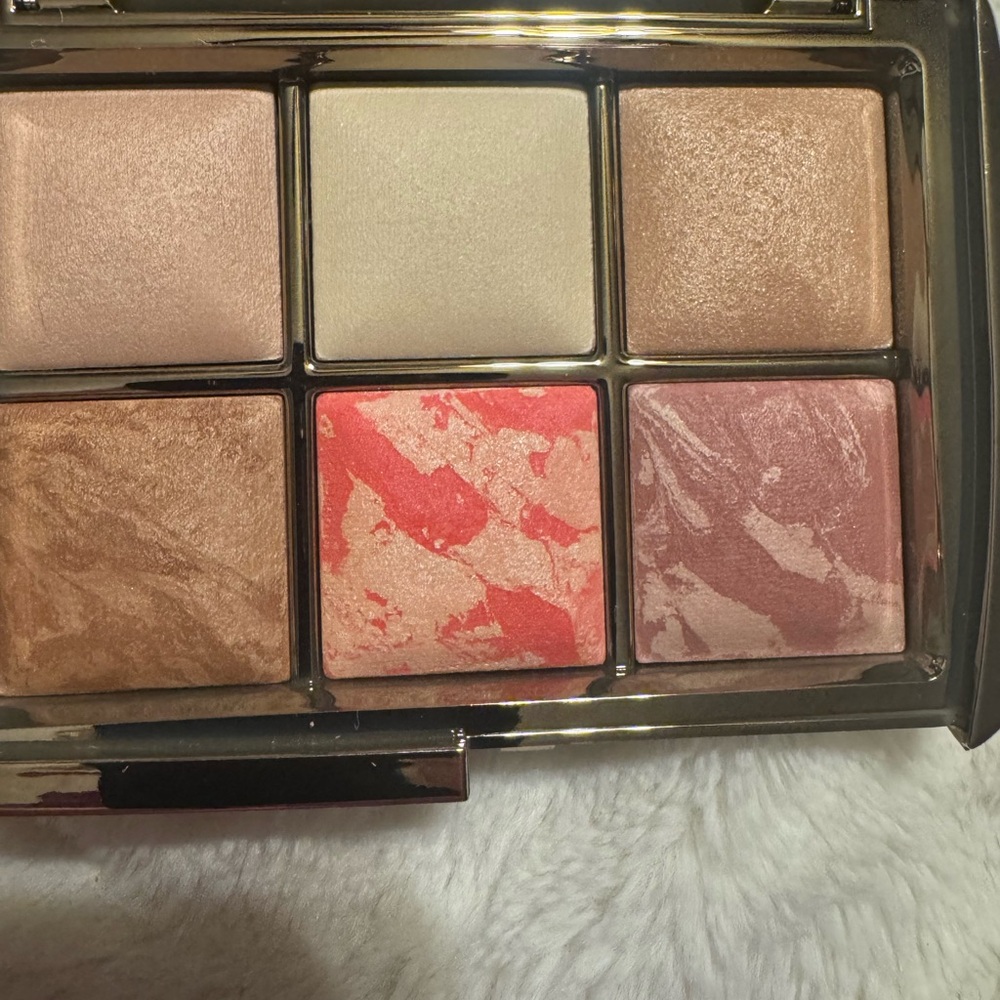 Hourglass Brand New  Subculture Palette